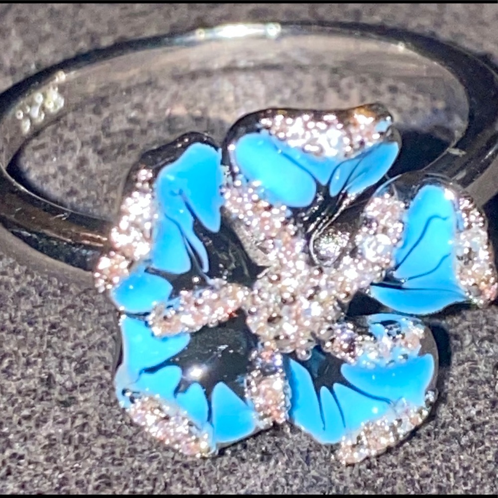 Designer Diam ring - Picture 2 of 7